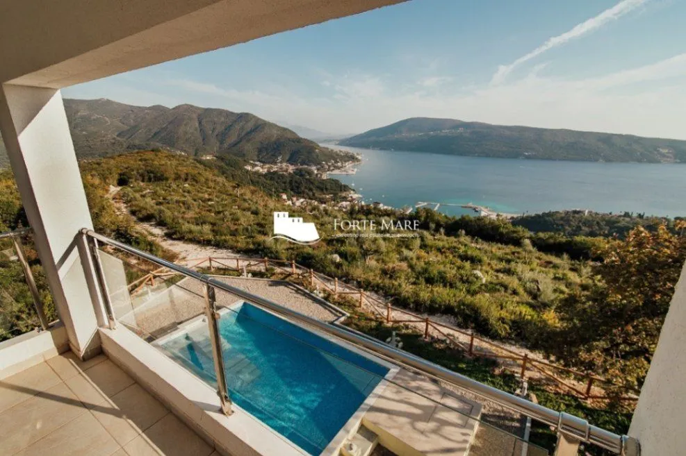 Prodaja, trosoban stan, 149m², Podi, Herceg Novi