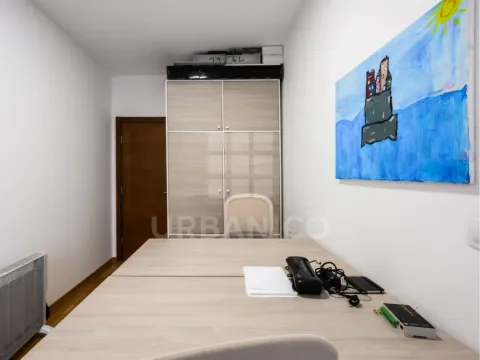 Rent, two bedroom apartment, 68m², Tuški Put, Podgorica - image 8