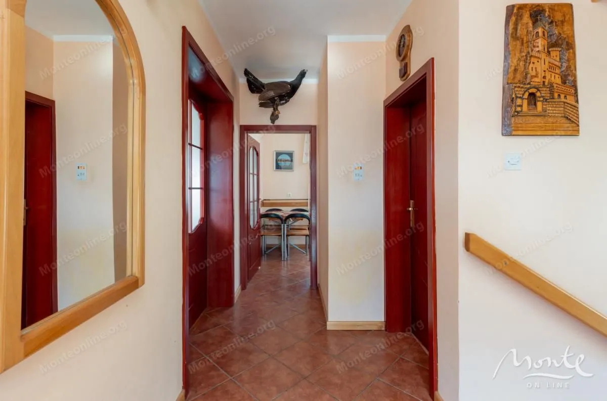Prodaja, kuća, 200m², Žabljak, Crna Gora
