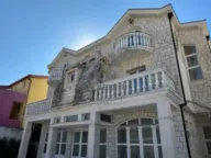 Rent, house, 500m², Stari Aerodrom, Podgorica - image 1