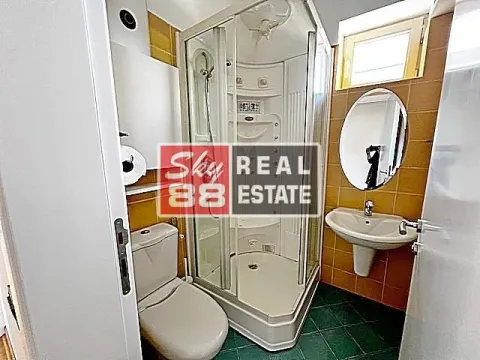 Rent, four bedroom apartment, 157m², Savski Venac, Beograd - image 18