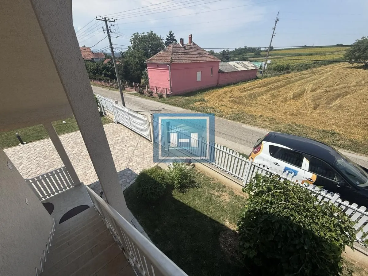 Prodaja, kuća, 200m², Majur, Jagodina