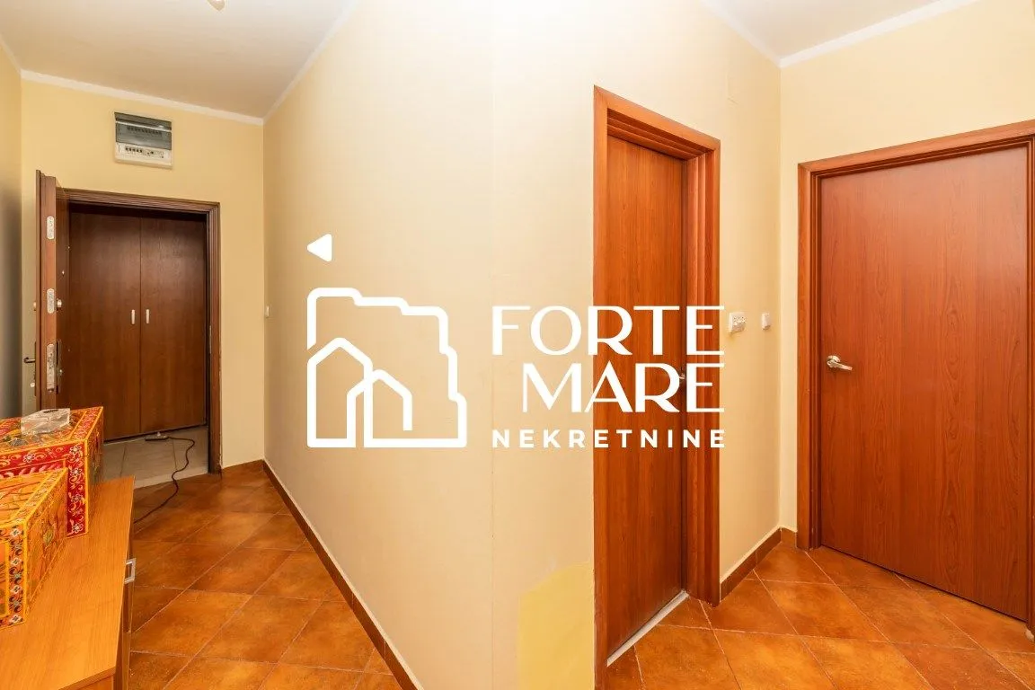 Prodaja, jednosoban stan, 63m², Baošići, Herceg Novi