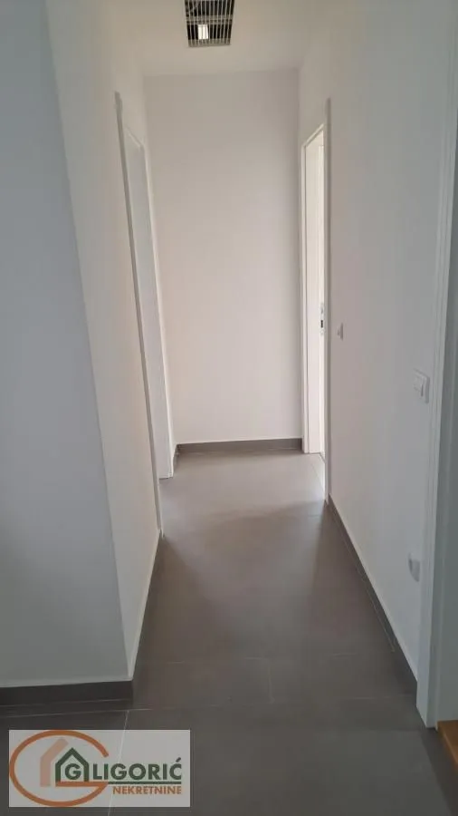 Prodaja, stan, 236m², Zemun Sve Podlokacije, Beograd