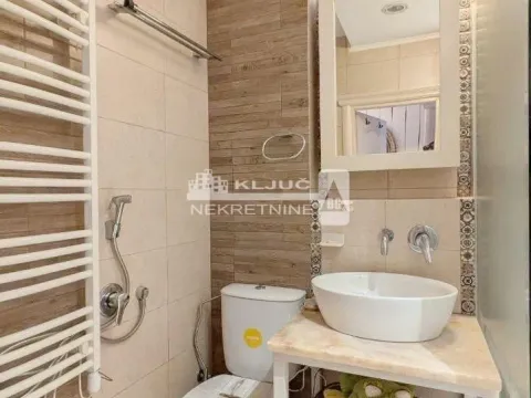 Prodaja, trosoban stan, 82m², Novi Beograd Blok 64, Novi Beograd Sve Podlokacije - image 19