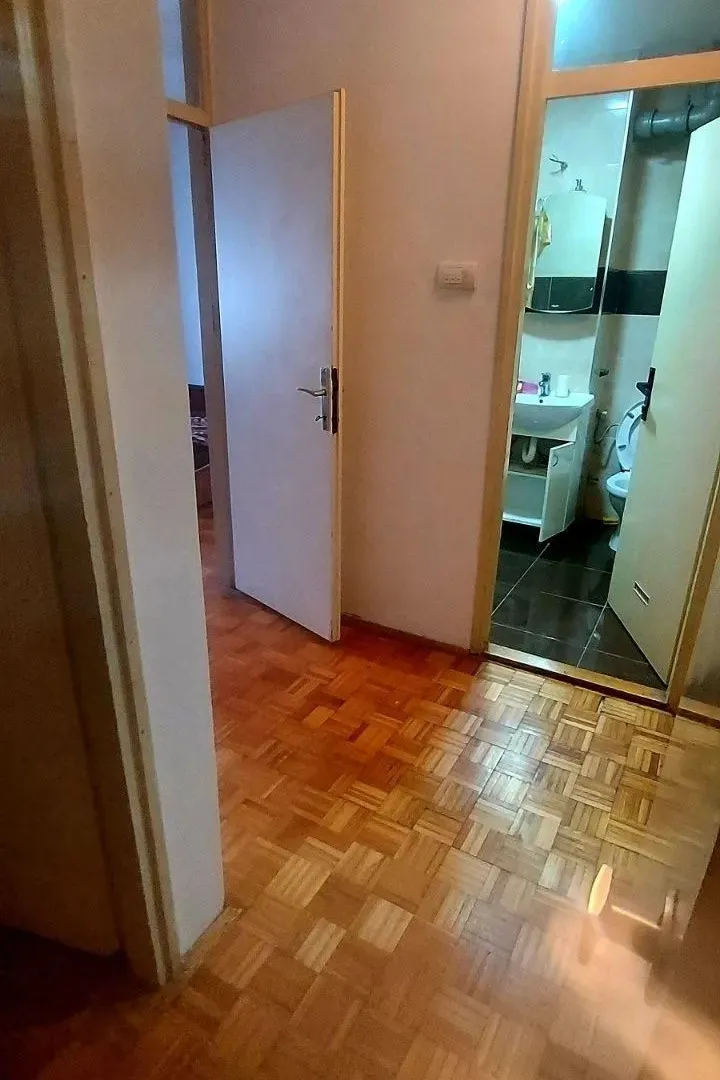Izdavanje, četvorosoban stan, 120m², Zvezdara Sve Podlokacije, Beograd