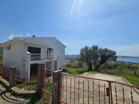 Sale, house, 272m², Šušanj, Bar