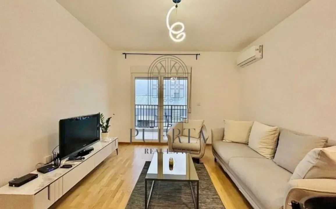 Izdavanje, jednosoban stan, 50m², Stara Varoš, Podgorica