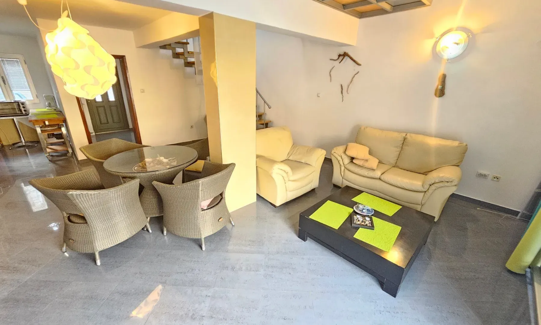 Prodaja, četvorosoban stan, 115m², Muo, Kotor