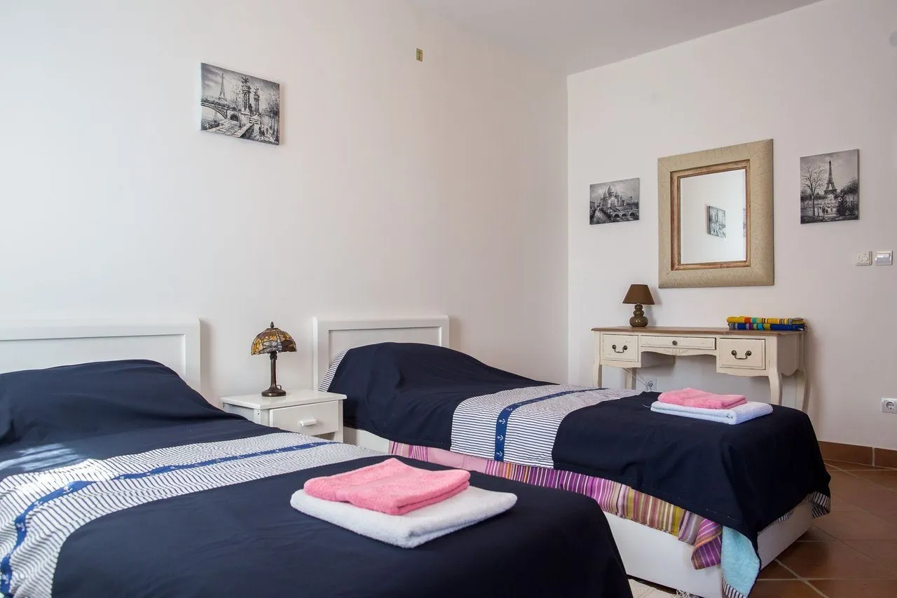 Sale, house, 235m², Kostanjica, Kotor