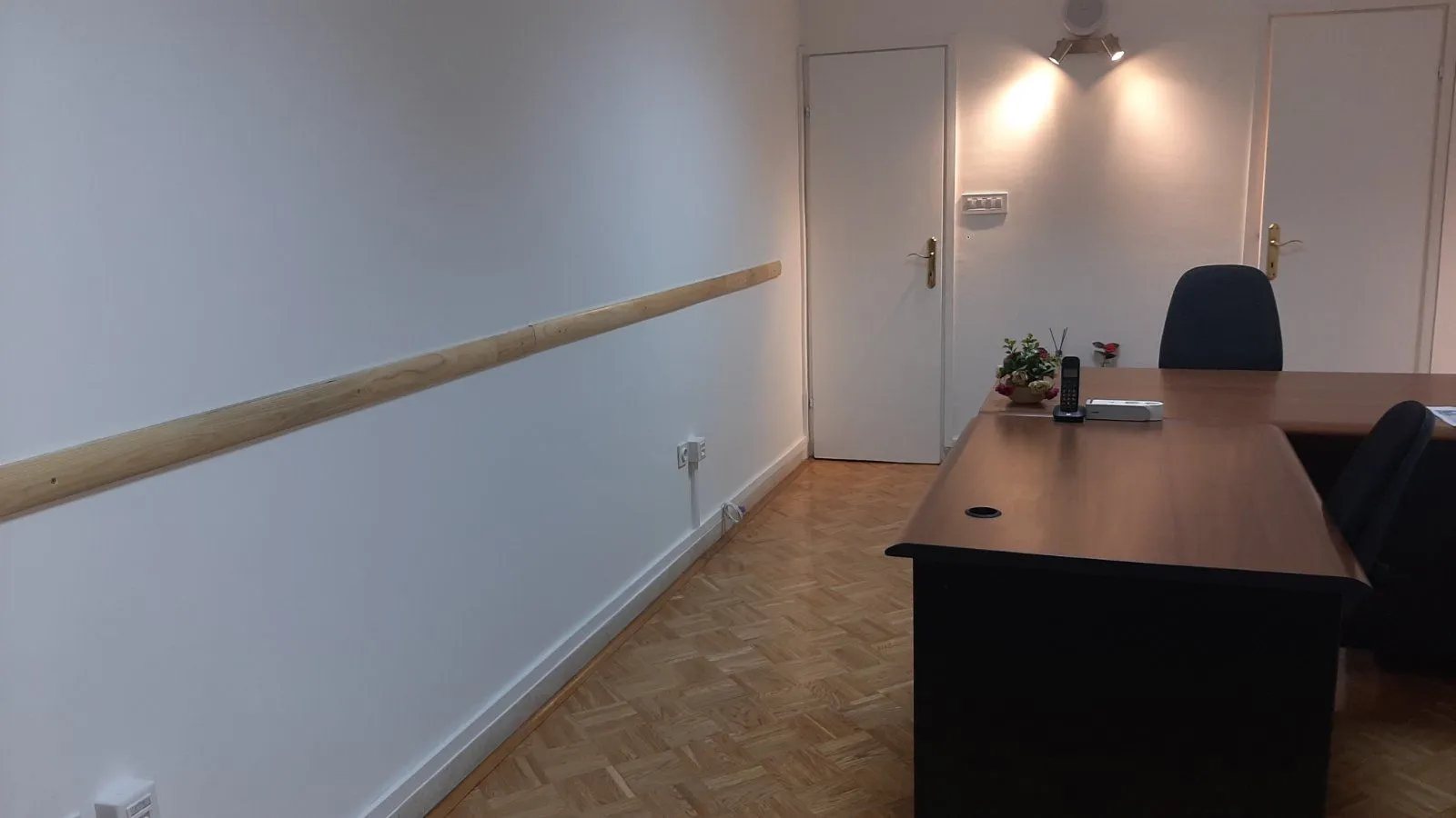 Rent, office space, 20m², Blok 5, Podgorica