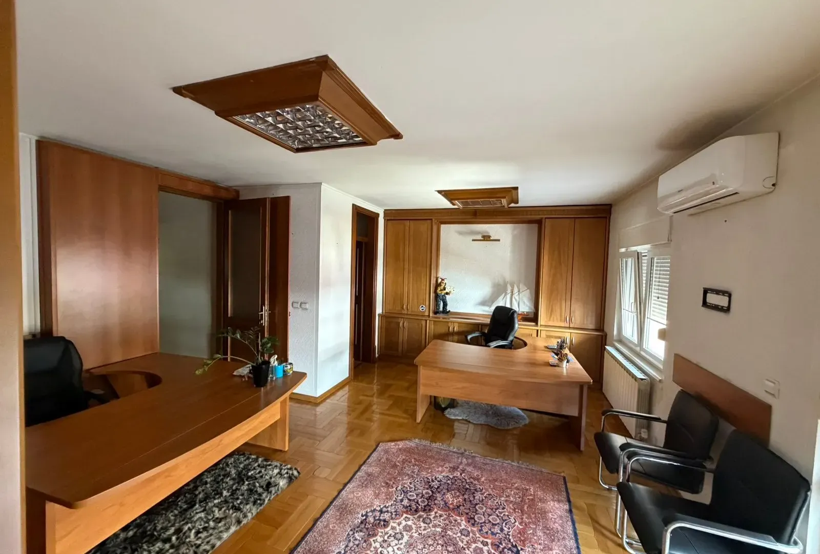 Rent, office space, 150m², Ljubović, Podgorica