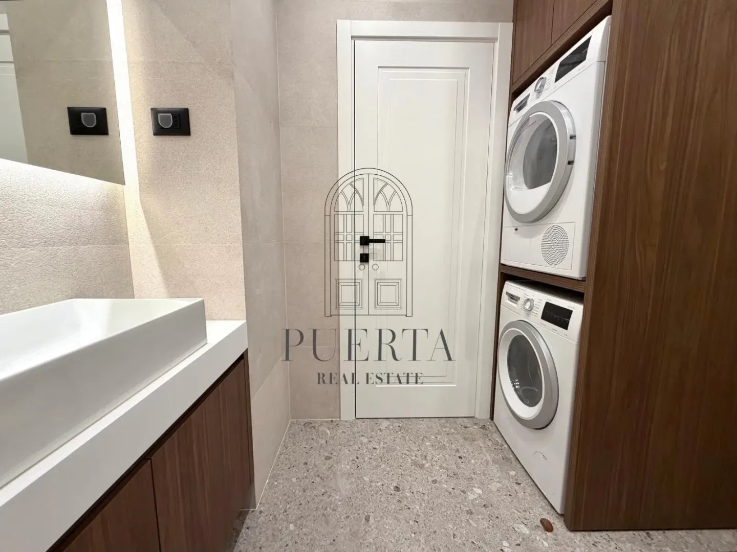 Rent, house, 130m², Ibričevina, Podgorica