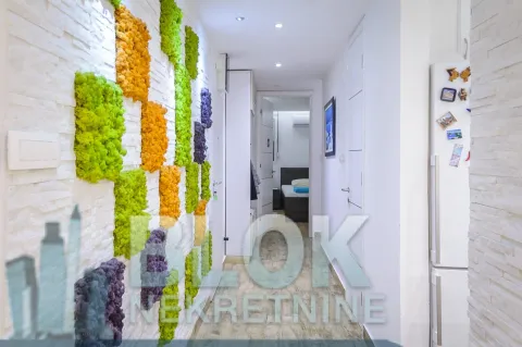 Rent, three bedroom apartment, 90m², Blok 5, Podgorica - image 8