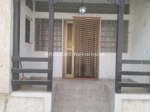 Prodaja, kuća, 318m², Surčin, Beograd - image 14