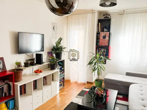 Prodaja, jednosoban stan, 43m², City Kej, Podgorica - image 2