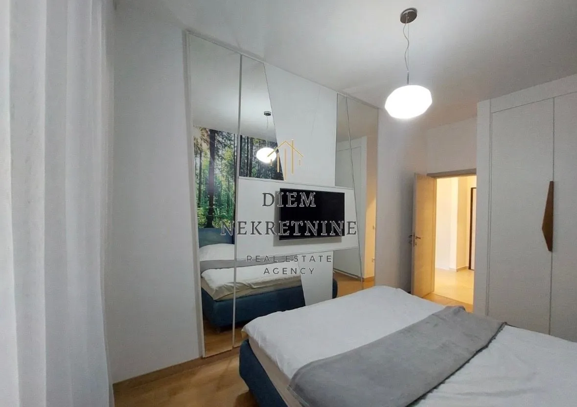 Rent, one bedroom apartment, 57m², Dobrota, Kotor