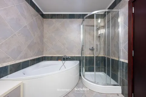 Sale, house, 235m², Kostanjica, Kotor - image 150