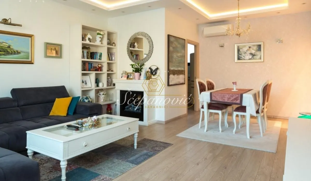 Prodaja, četvorosoban stan, 106m², Grbavica, Novi Sad Sve Podlokacije