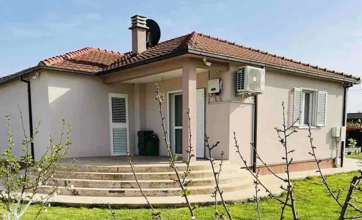 Rent, house, 150m², Spuž, Danilovgrad