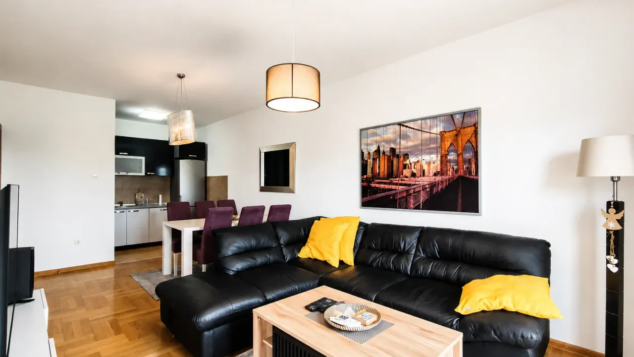 Izdavanje, dvosoban stan, 66m², Zabjelo, Podgorica