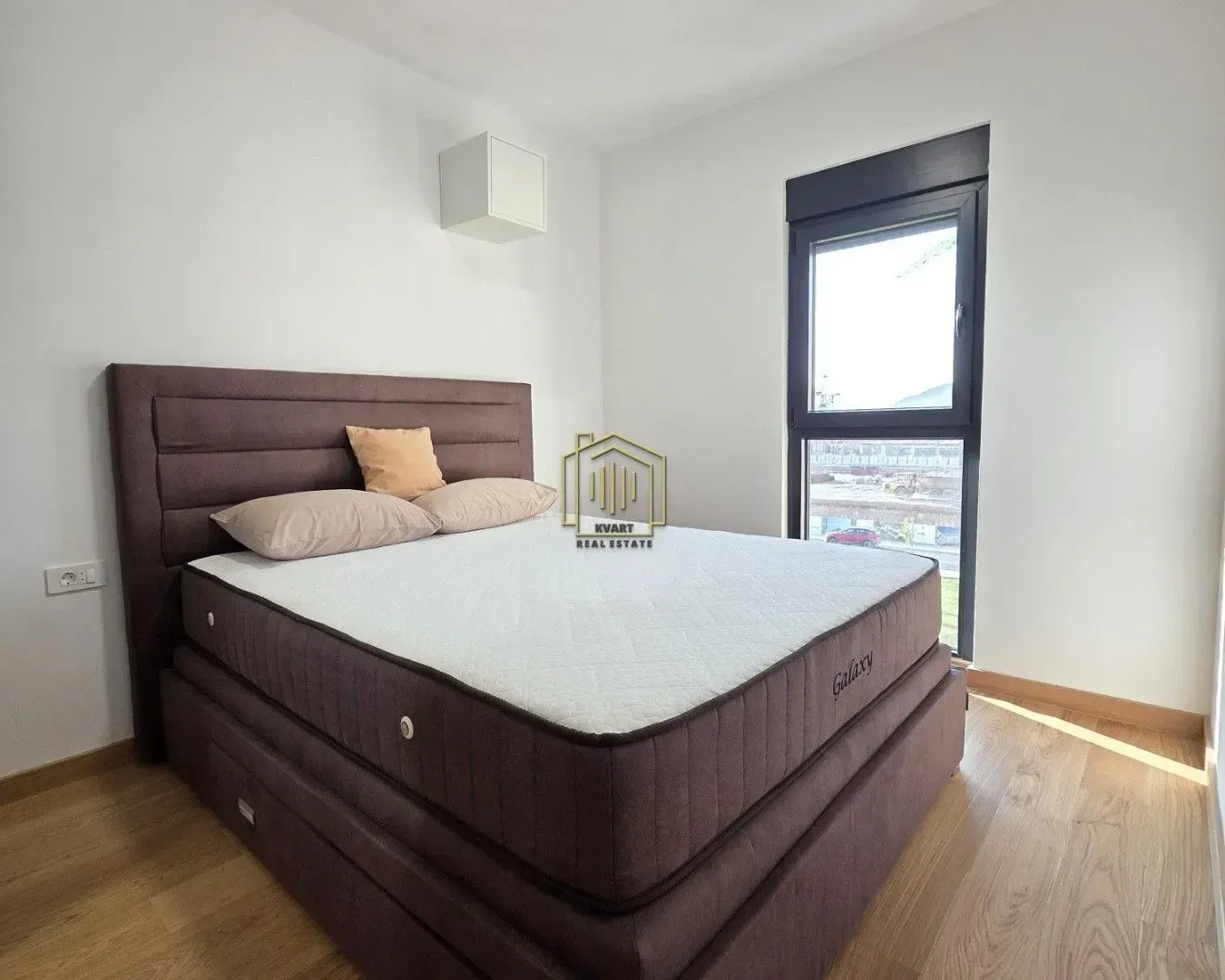 Izdavanje, jednosoban stan, 600m², New City, Podgorica