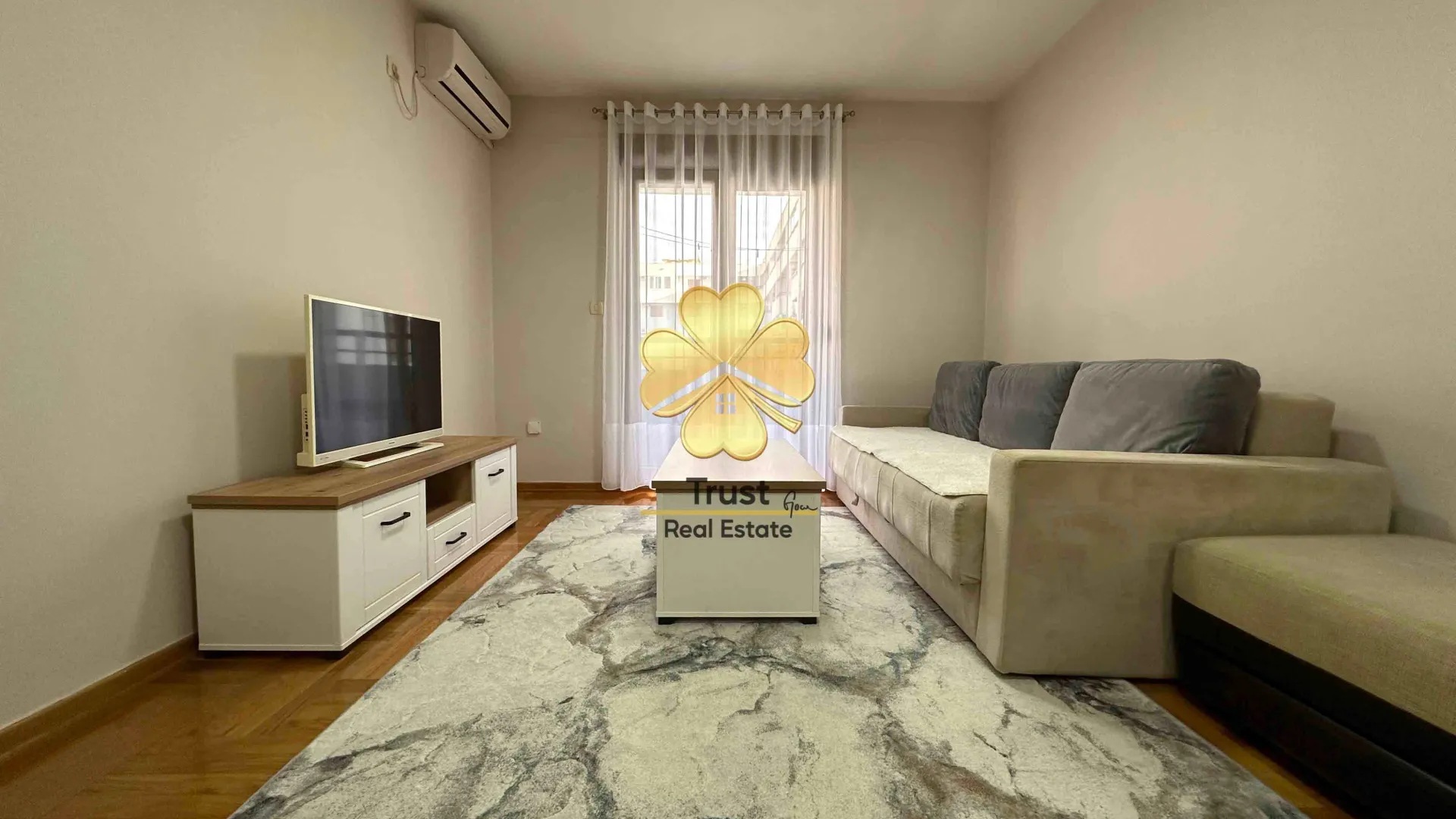 Izdavanje, jednosoban stan, 45m², Stari Aerodrom, Podgorica