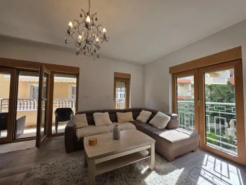 Sale, one bedroom apartment, 74m², Pržno, Budva - image 10