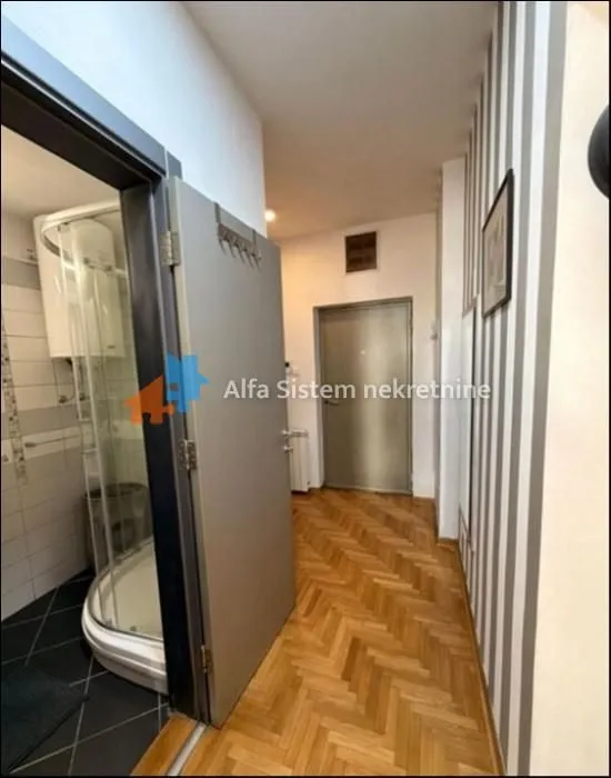 Izdavanje, stan, 41m², Neimar, Vračar Sve Podlokacije