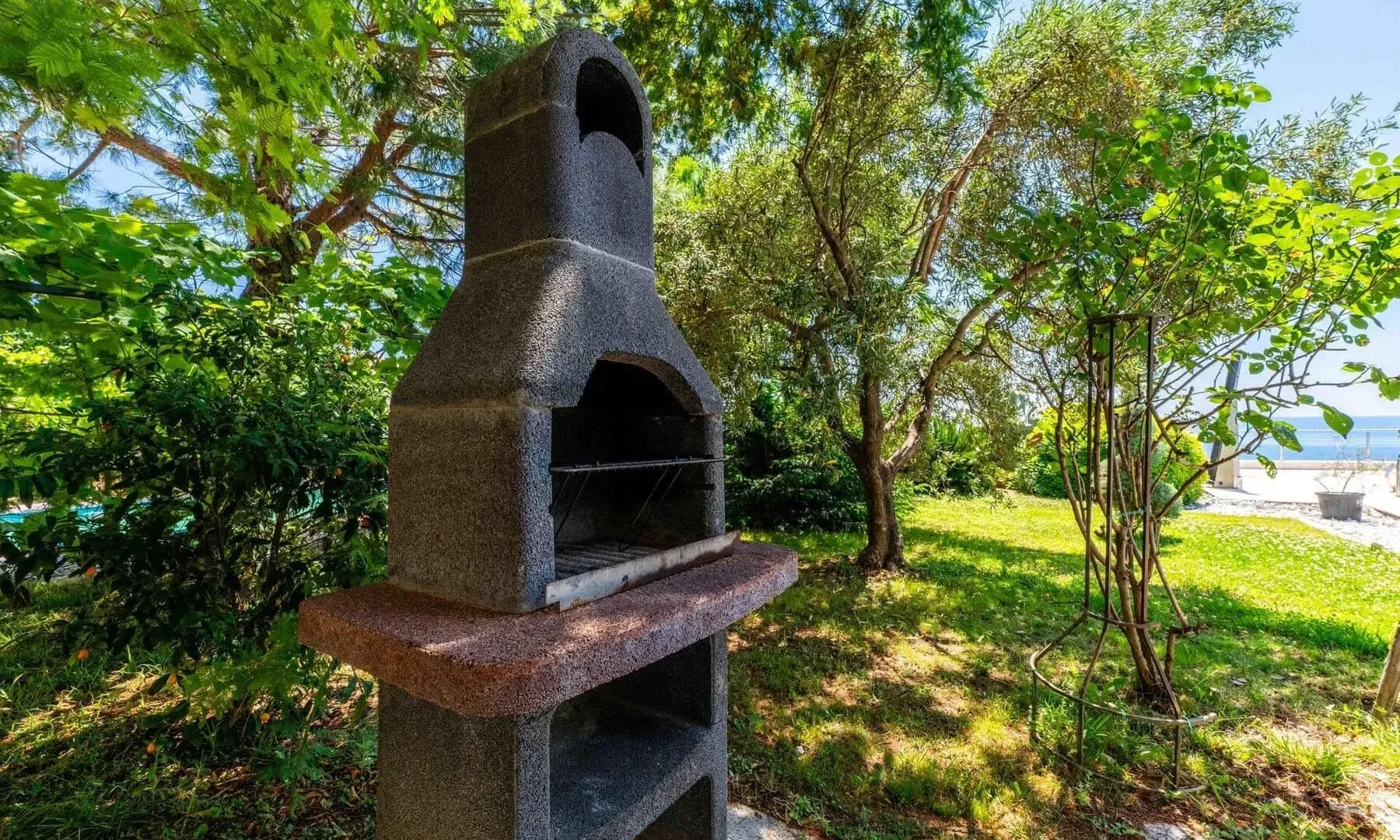 Sale, house, 416m², Utjeha, Bar