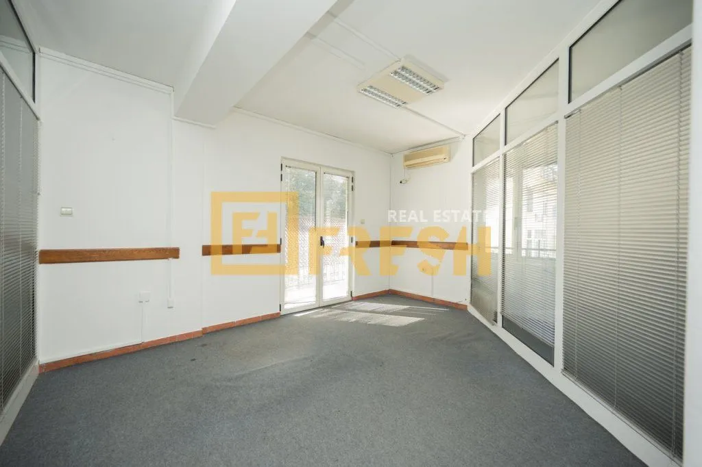 Rent, office space, 1000m², Centar, Podgorica