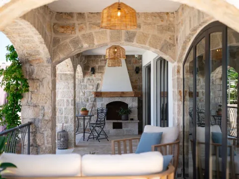 Sale, house, 374m², Drobni pijesak, Budva - image 28