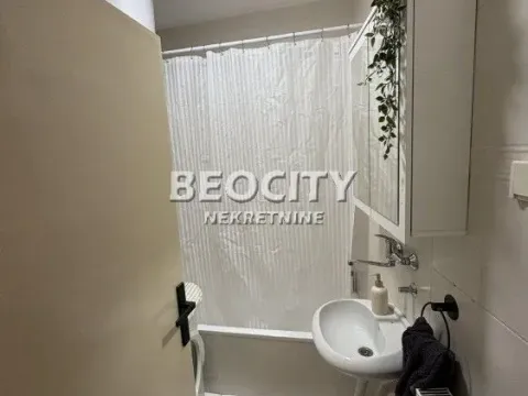 Izdavanje, stan, 45m², Centar, Novi Sad - image 10