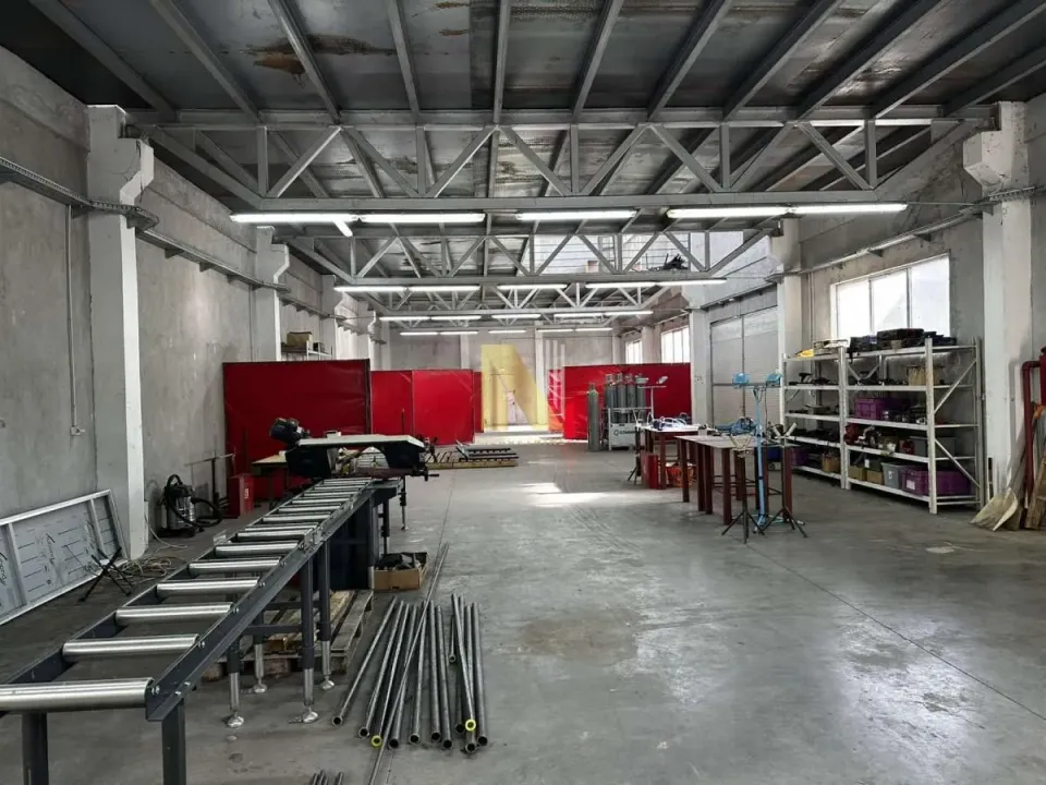 Rent, office space, 800m², Rumenka, Novi Sad Sve Podlokacije