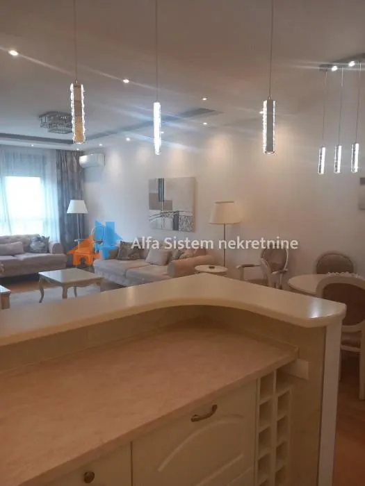 Rent, four bedroom apartment, 95m², Voždovac Sve Podlokacije, Beograd