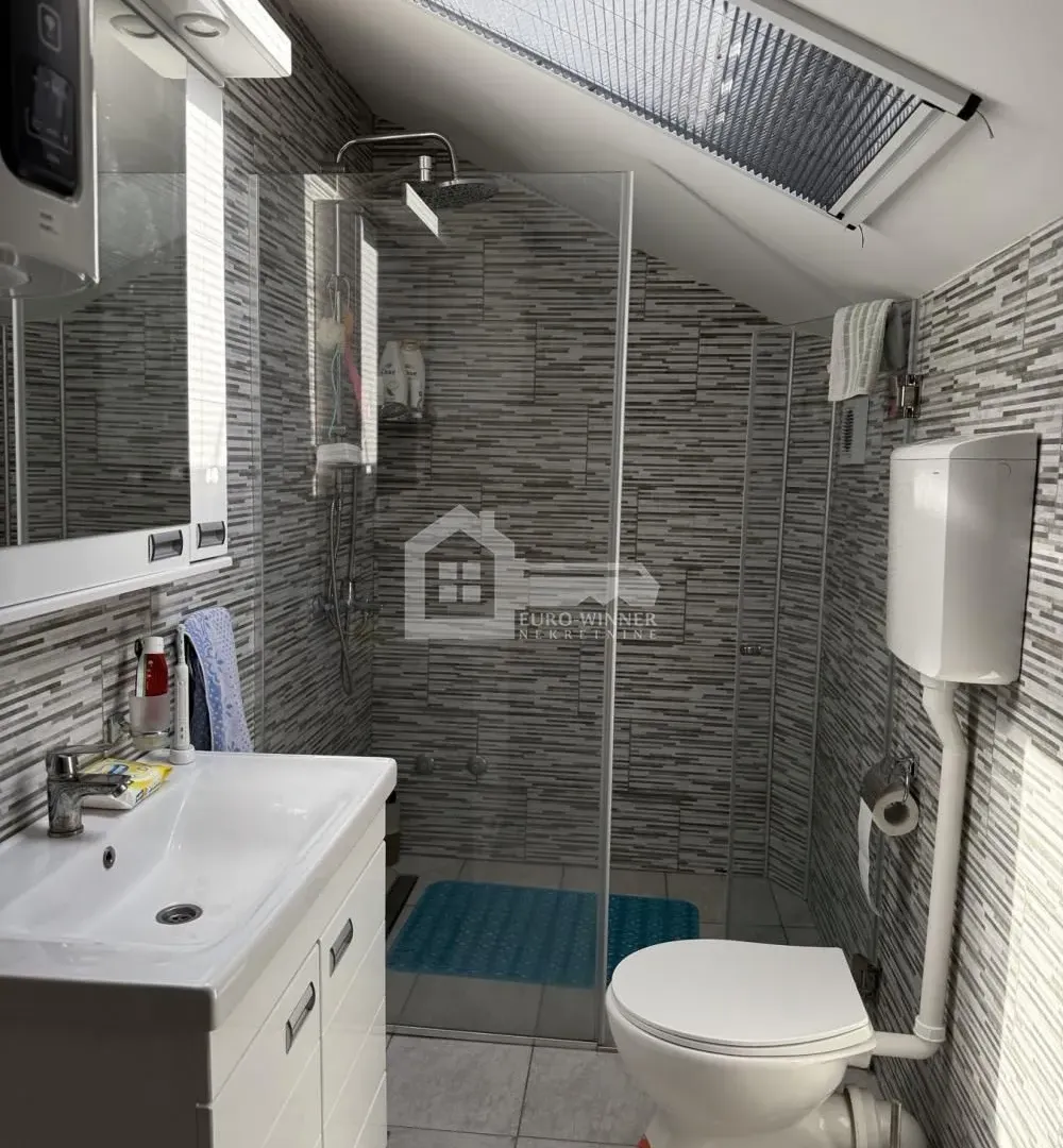 Sale, house, 191m², Ašanja, Pećinci