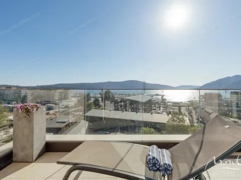 Prodaja, dvosoban stan, 179m², Porto Montenegro, Tivat - image 11