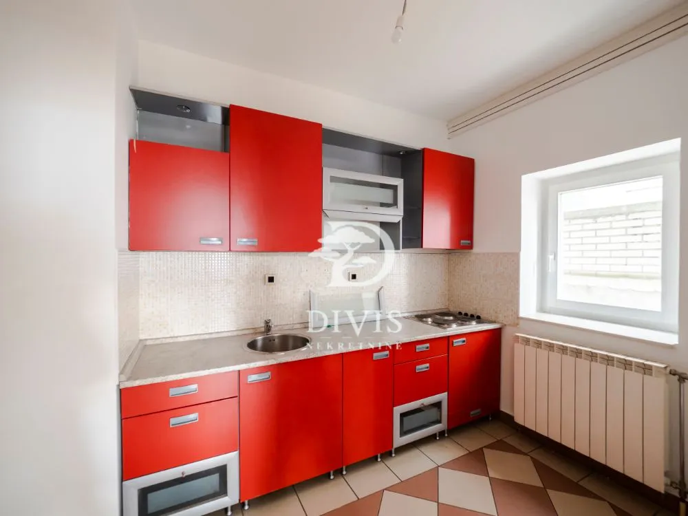 Izdavanje, kuća, 480m², Zvezdin Stadion, Beograd