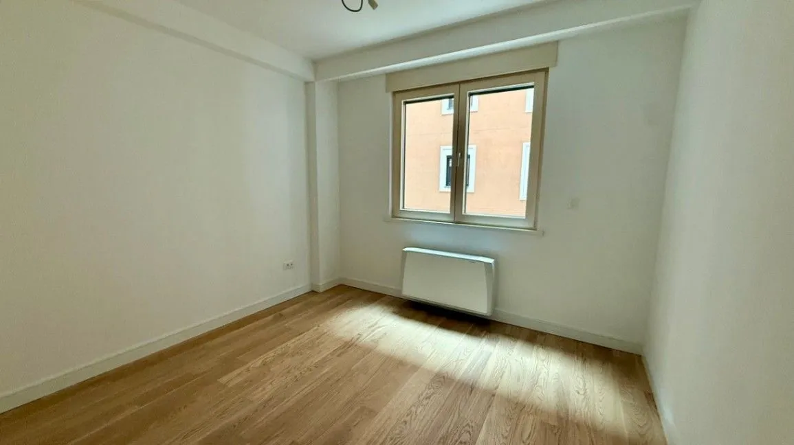 Izdavanje, stan, 125m², Crveni Krst, Beograd