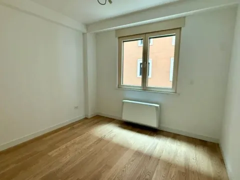 Izdavanje, stan, 125m², Crveni Krst, Beograd - image 3