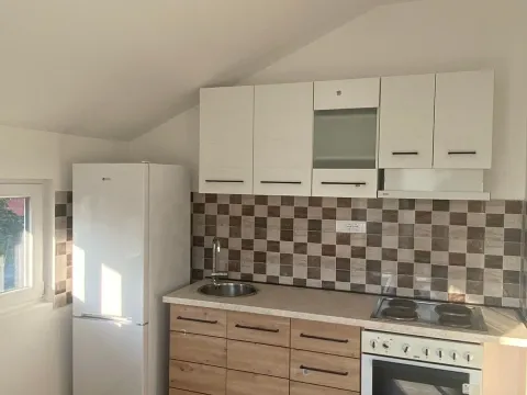 Rent, house, 180m², Palilula Sve Podlokacije, Beograd - image 11