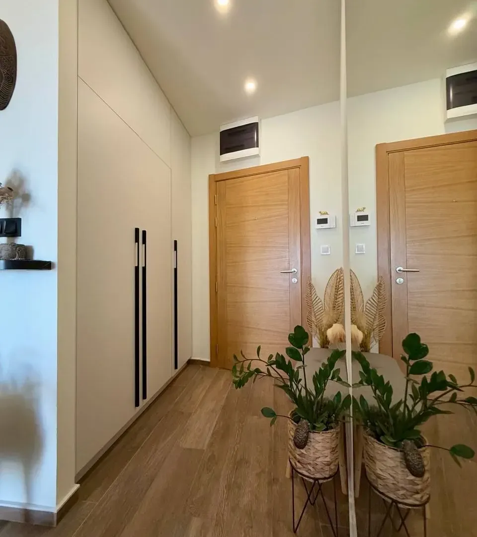 Prodaja, dvosoban stan, 62m², Bečići, Budva