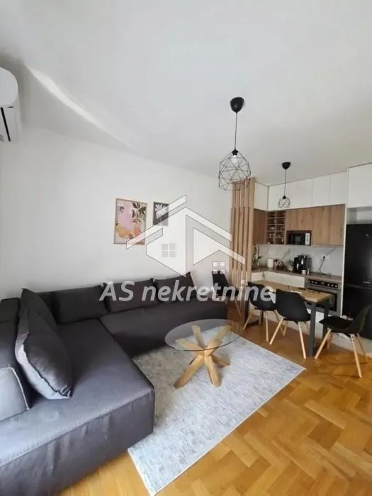 Rent, two bedroom apartment, 44m², Stari Grad, Beograd