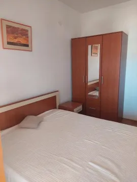 Izdavanje, jednosoban stan, 69m², City Kvart, Podgorica - image 12