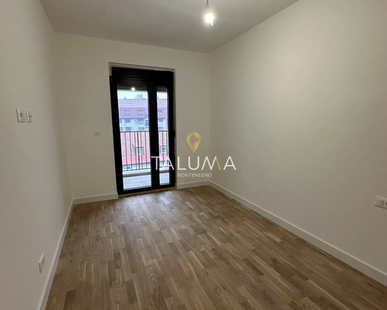 Prodaja, jednosoban stan, 48m², Centar, Cetinje