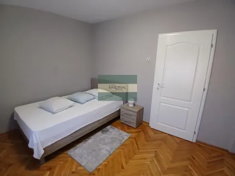 Prodaja, kuća, 379m², Trnava, Jagodina - image 32
