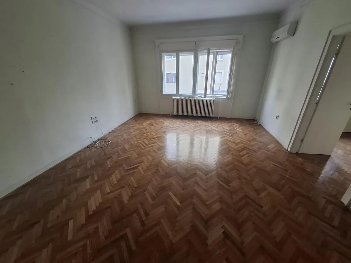 Izdavanje, trosoban stan, 122m², Centar, Novi Sad