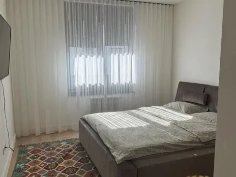 Izdavanje, trosoban stan, 80m², Savski Venac, Beograd - image 6