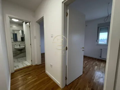 Rent, office space, 92m², Vidovdansko naselje, Novi Sad Sve Podlokacije - image 6