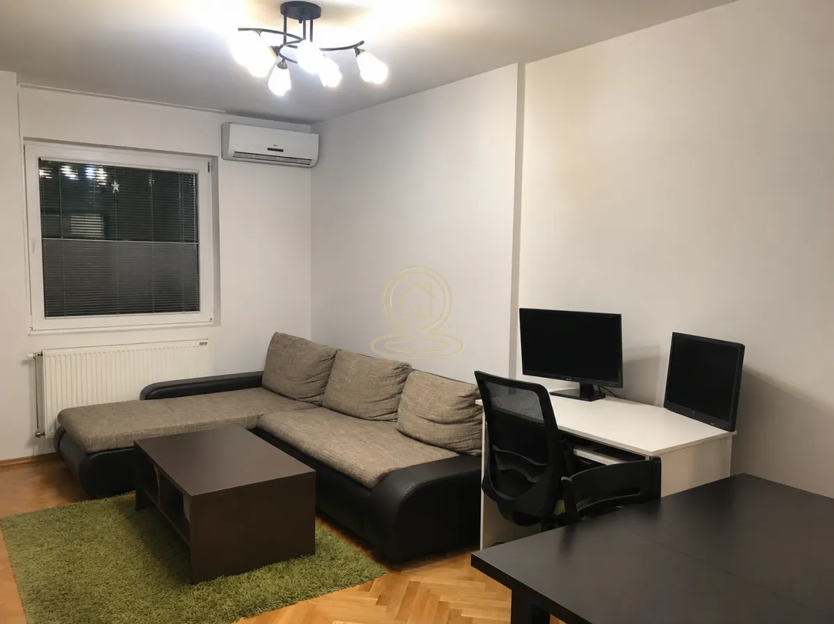 Izdavanje, dvosoban stan, 45m², Sajmište, Novi Sad